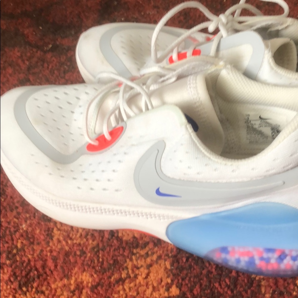Nike joyride running sneakers size 9.